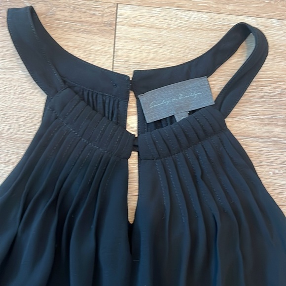 Sunday In Brooklyn Anthropologie Pleated Keyhole Cutout Halter Top Size - Medium - Picture 3 of 7